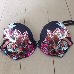 Victoria secret push up bras
